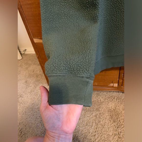 Everlane Renew Pullover Teddy Sweatshirt - Picture 3 of 8